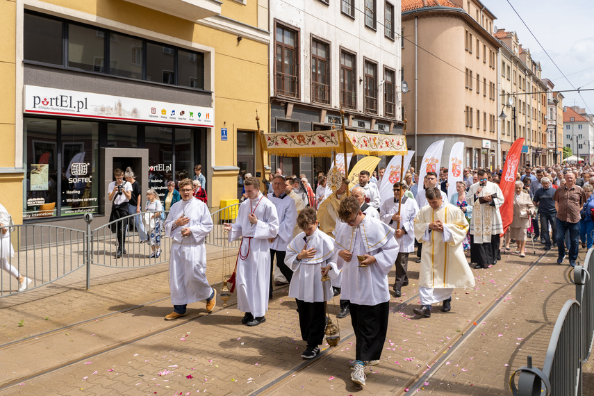  Przez miasto przejdą procesje zdjęcie nr 263033