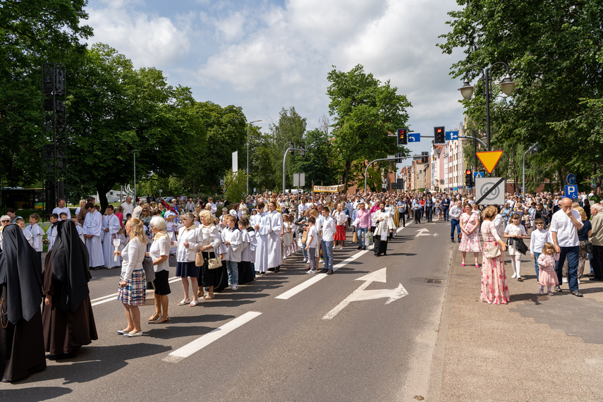  Przez miasto przejdą procesje zdjęcie nr 262979