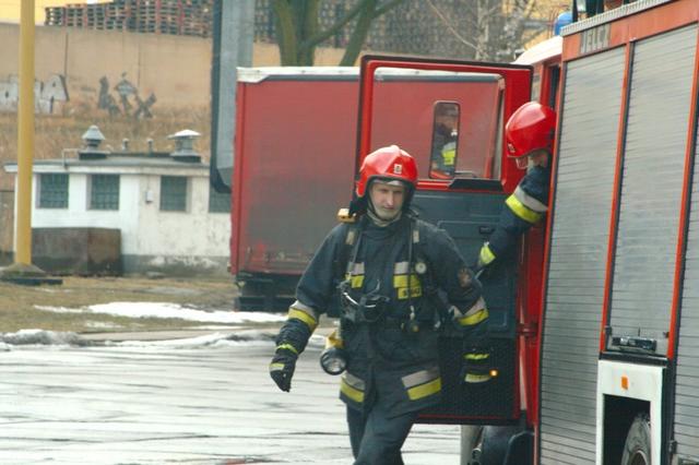 Strażacy na ćwiczeniach zdjęcie nr 21294