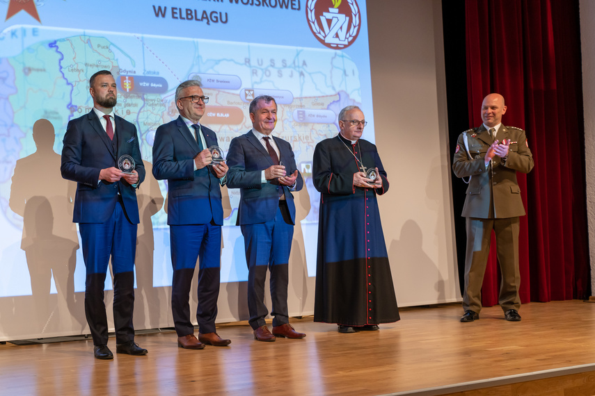 "Nie ma dobrej armii bez sprawnej żandamerii". Szkarłatne berety świętują zdjęcie nr 263319