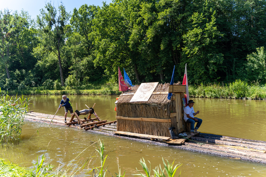 Tratwa, klacz i kanał zdjęcie nr 263466