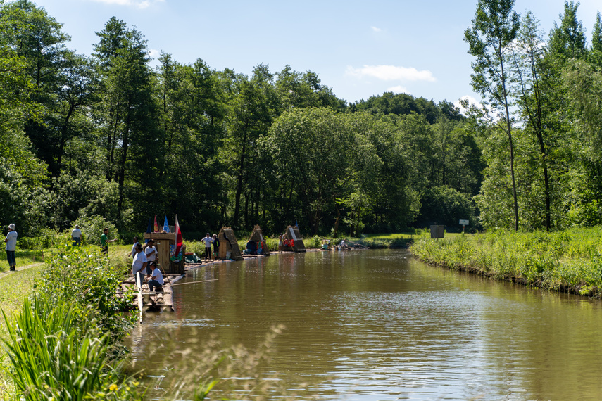 Tratwa, klacz i kanał zdjęcie nr 263457