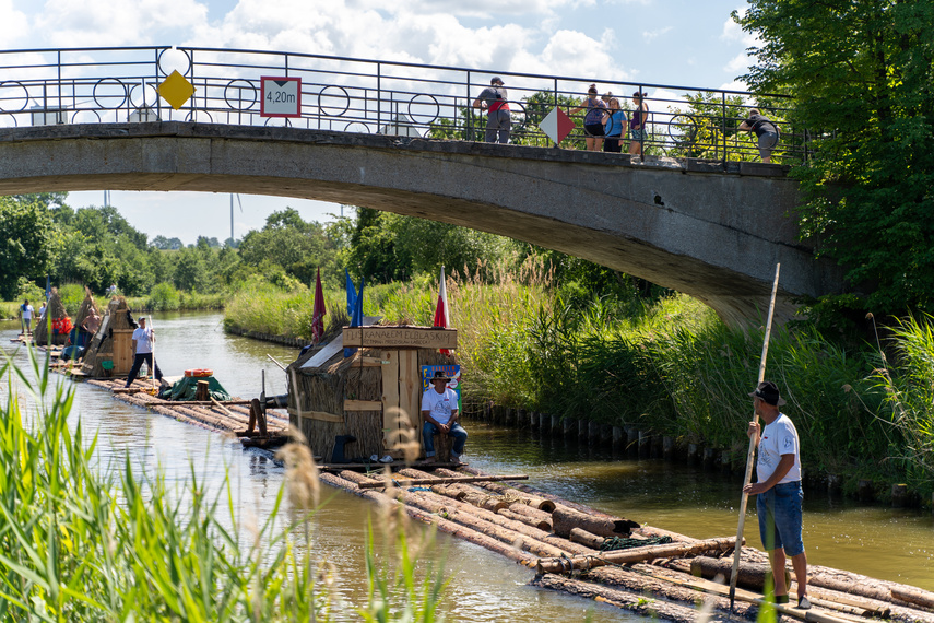 Tratwa, klacz i kanał zdjęcie nr 263481