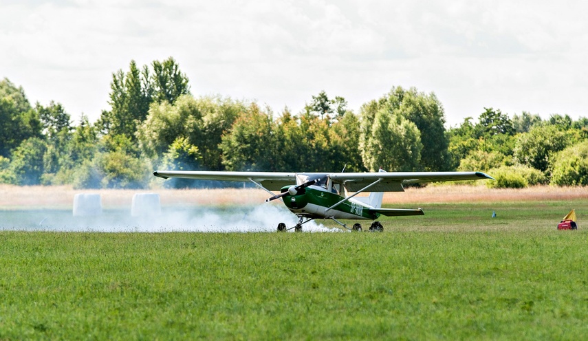 Awaria i pożar samolotu. Ćwiczenia na elbląskim lotnisku zdjęcie nr 264523
