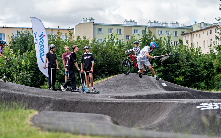 Pumptrack w parku Traugutta już otwarty zdjęcie nr 265820