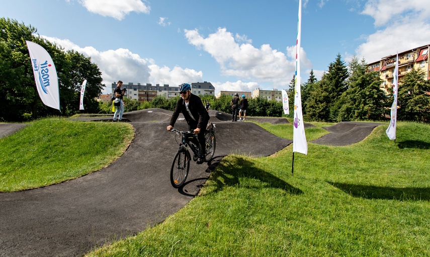 Pumptrack w parku Traugutta już otwarty zdjęcie nr 265810