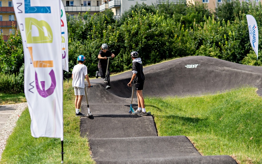 Pumptrack w parku Traugutta już otwarty zdjęcie nr 265814