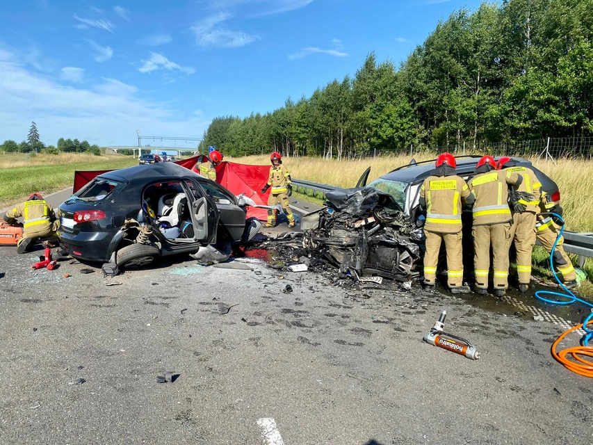 Tragedia na S22. Nie żyją cztery osoby zdjęcie nr 266753