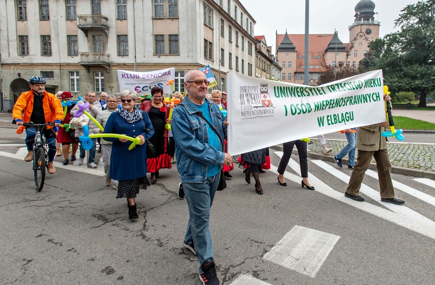 "Jesteśmy młodzi", czyli Dzień Seniora po raz pierwszy zdjęcie nr 269983