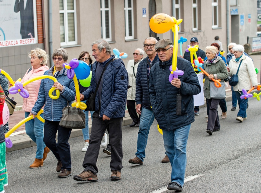 "Jesteśmy młodzi", czyli Dzień Seniora po raz pierwszy zdjęcie nr 270005