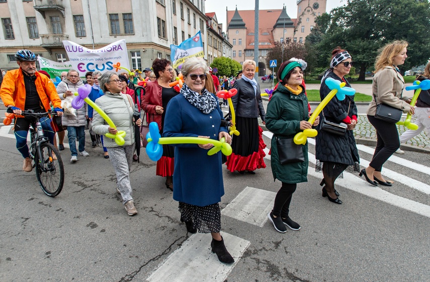 "Jesteśmy młodzi", czyli Dzień Seniora po raz pierwszy zdjęcie nr 269984