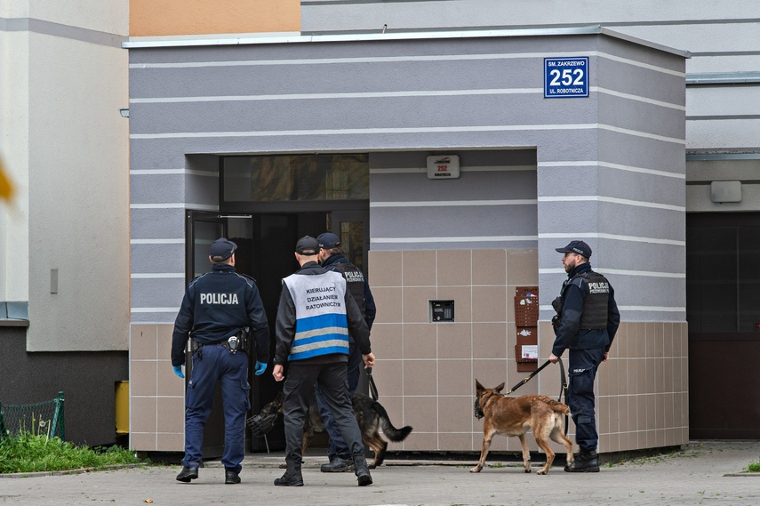 Mieszkaniec Robotniczej groził wysadzeniem budynku. Został zatrzymany zdjęcie nr 272312