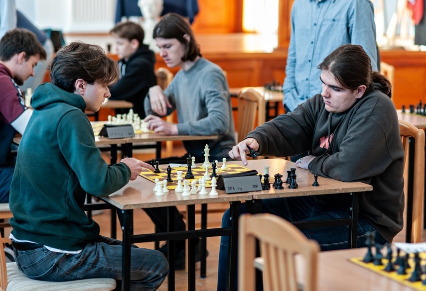 Elbląscy szachiści rozegrali kolejny turniej FIDE zdjęcie nr 273454