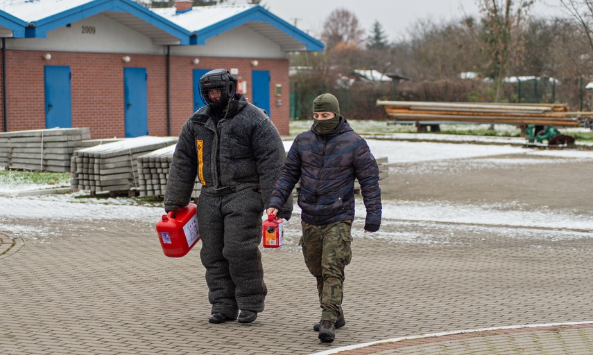 Atak na stację uzdatniania wody. Służby ćwiczą, jak zapewnić nam bezpieczeństwo zdjęcie nr 274422