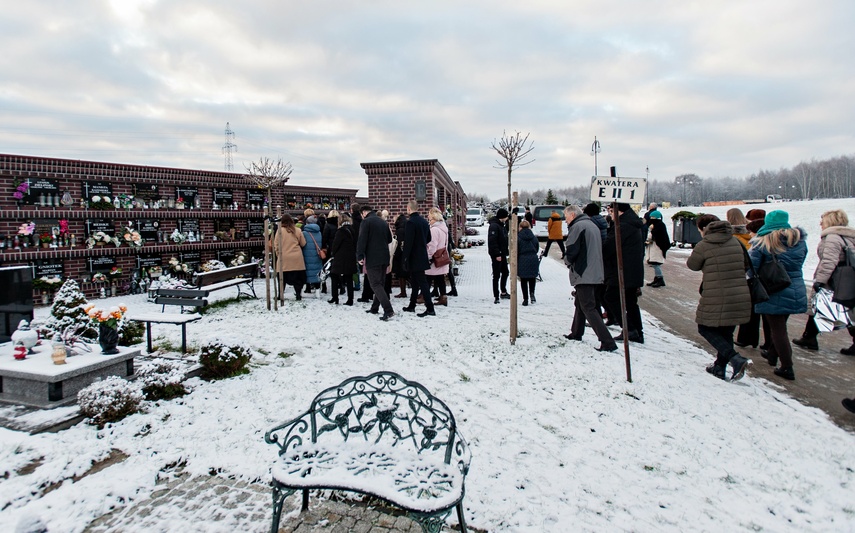 Pożegnali Muzyka i Wychowawcę muzyków zdjęcie nr 274732