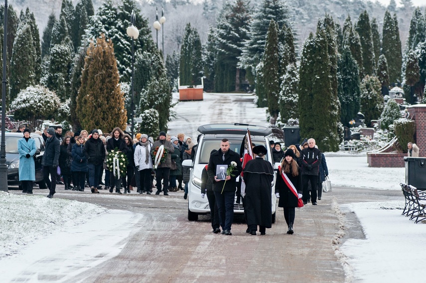 Pożegnali Muzyka i Wychowawcę muzyków zdjęcie nr 274728