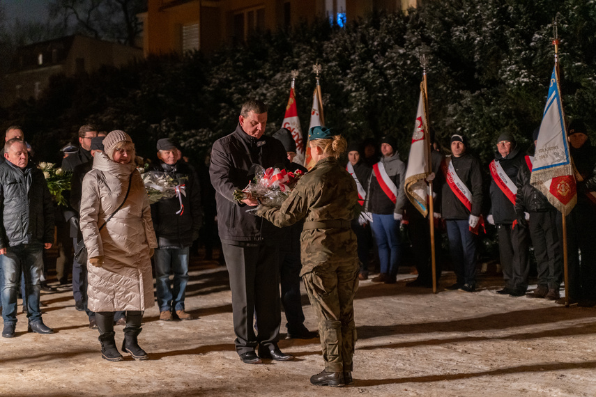 Elbląg pamięta o ofiarach Grudnia 70 zdjęcie nr 275277