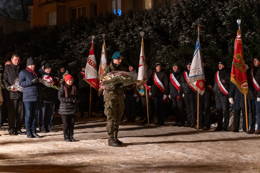 Elbląg pamięta o ofiarach Grudnia 70 zdjęcie nr 275275