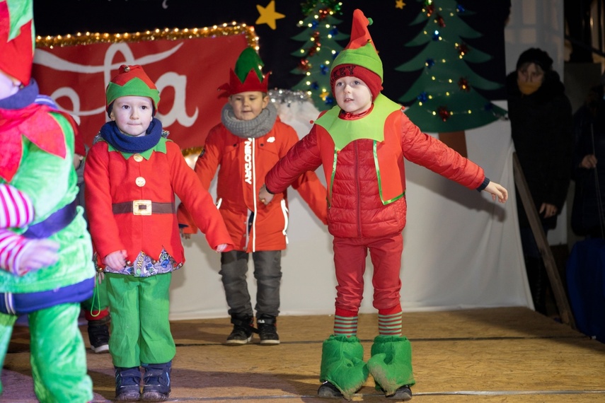 Magiczne wydarzenia świąteczne tylko w Żłobku i Przedszkolu Mały Europejczyk w Elblągu zdjęcie nr 275455