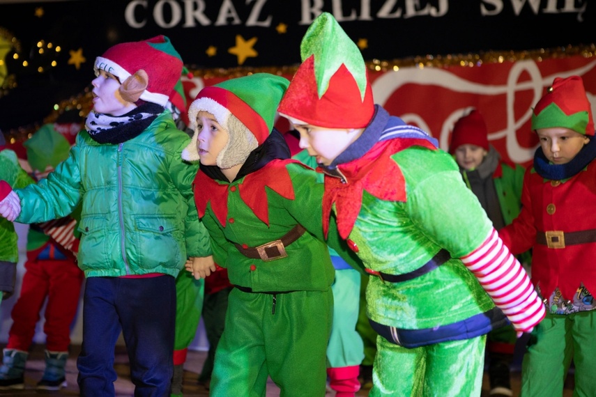 Magiczne wydarzenia świąteczne tylko w Żłobku i Przedszkolu Mały Europejczyk w Elblągu zdjęcie nr 275454