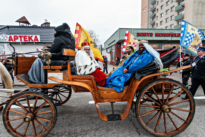 Trzej królowie przemaszerowali przez Elbląg zdjęcie nr 275754