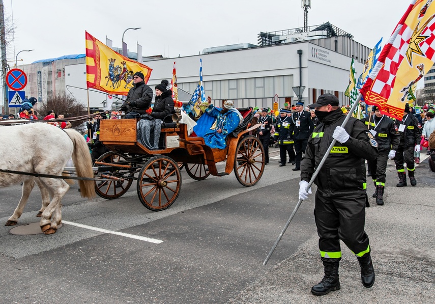 Trzej królowie przemaszerowali przez Elbląg zdjęcie nr 275752