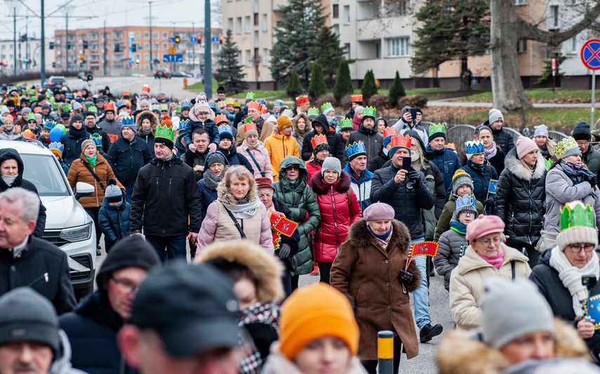 Trzej królowie przemaszerowali przez Elbląg zdjęcie nr 275769