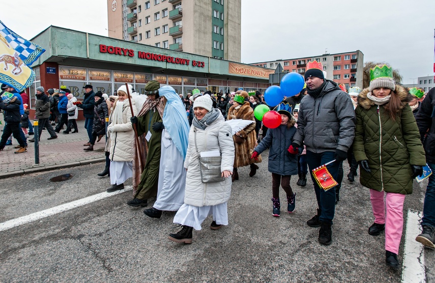 Trzej królowie przemaszerowali przez Elbląg zdjęcie nr 275756