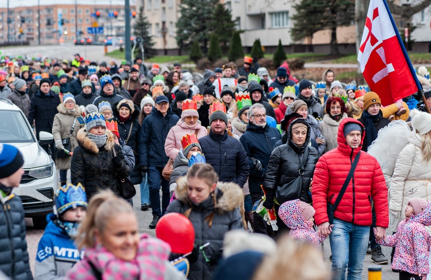 Trzej królowie przemaszerowali przez Elbląg zdjęcie nr 275764