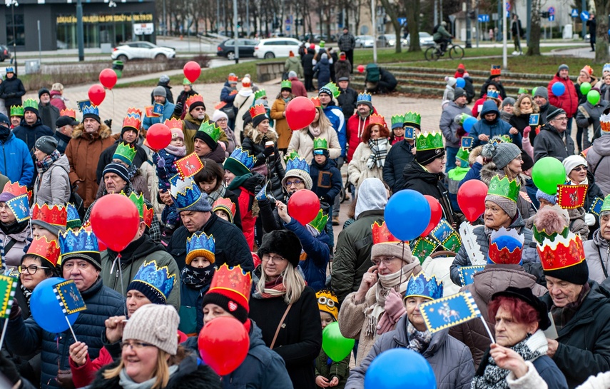 Trzej królowie przemaszerowali przez Elbląg zdjęcie nr 275744