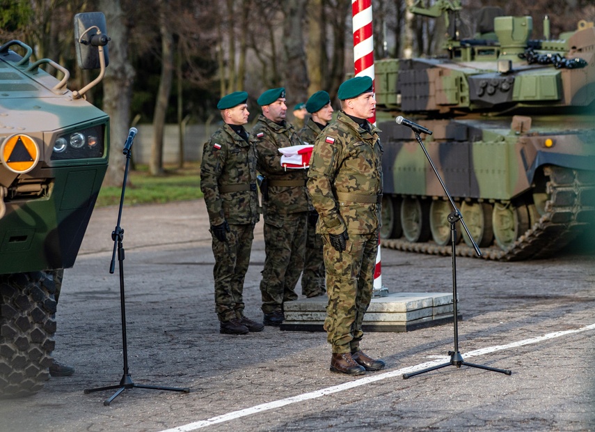 Mariusz Błaszczak w Elblągu: „Nasycamy wojskiem polskim wschodnią część naszego kraju” zdjęcie nr 276758