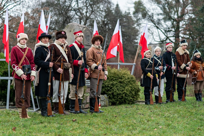 Powstańcza lekcja historii ze współczesnym akcentem zdjęcie nr 276941