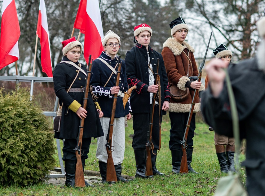 Powstańcza lekcja historii ze współczesnym akcentem zdjęcie nr 276943