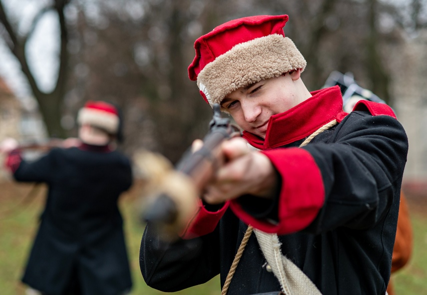 Powstańcza lekcja historii ze współczesnym akcentem zdjęcie nr 276959