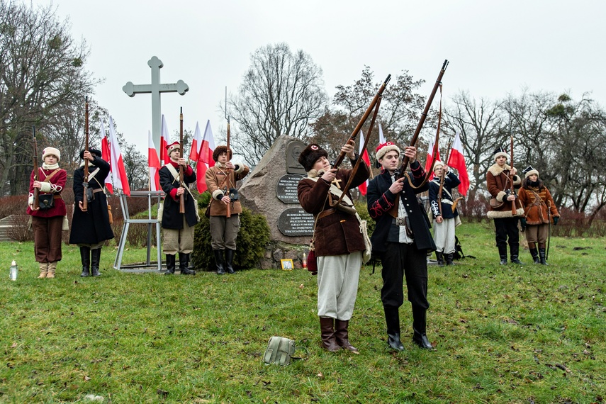 Powstańcza lekcja historii ze współczesnym akcentem zdjęcie nr 276953