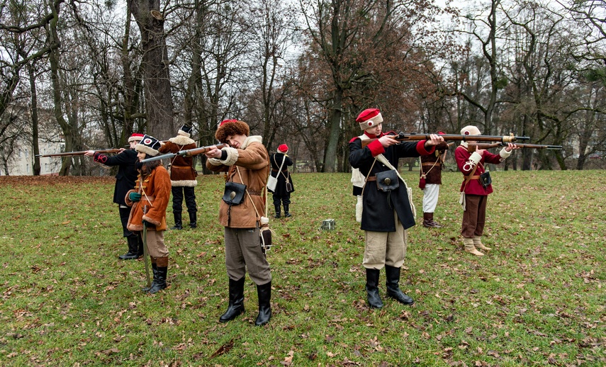 Powstańcza lekcja historii ze współczesnym akcentem zdjęcie nr 276957