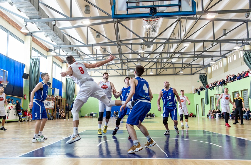 Basketball dziurawi kosz zdjęcie nr 278011