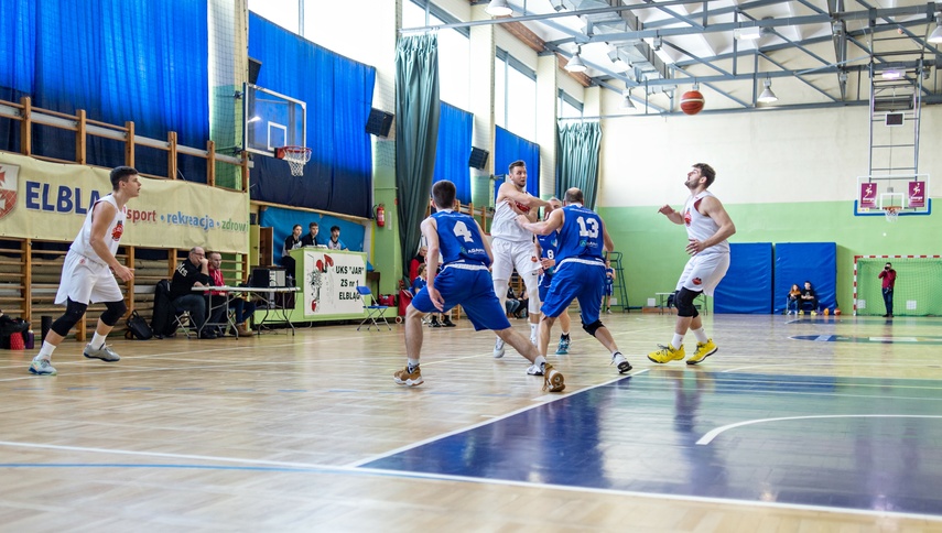 Basketball dziurawi kosz zdjęcie nr 278016