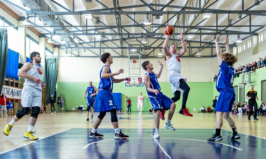 Basketball dziurawi kosz zdjęcie nr 278017