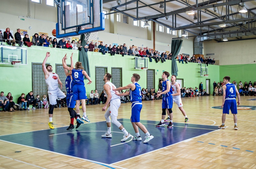 Basketball dziurawi kosz zdjęcie nr 278031