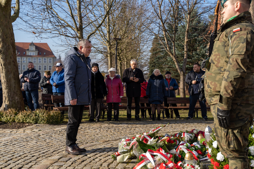 "Fenomen w skali Europy". Elblążanie oddali hołd żołnierzom AK zdjęcie nr 278681