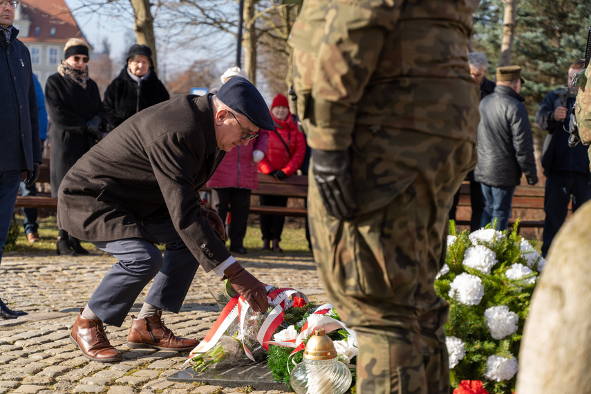 "Fenomen w skali Europy". Elblążanie oddali hołd żołnierzom AK zdjęcie nr 278673