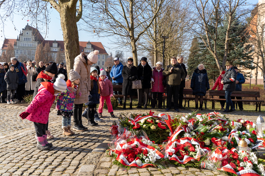 "Fenomen w skali Europy". Elblążanie oddali hołd żołnierzom AK zdjęcie nr 278699