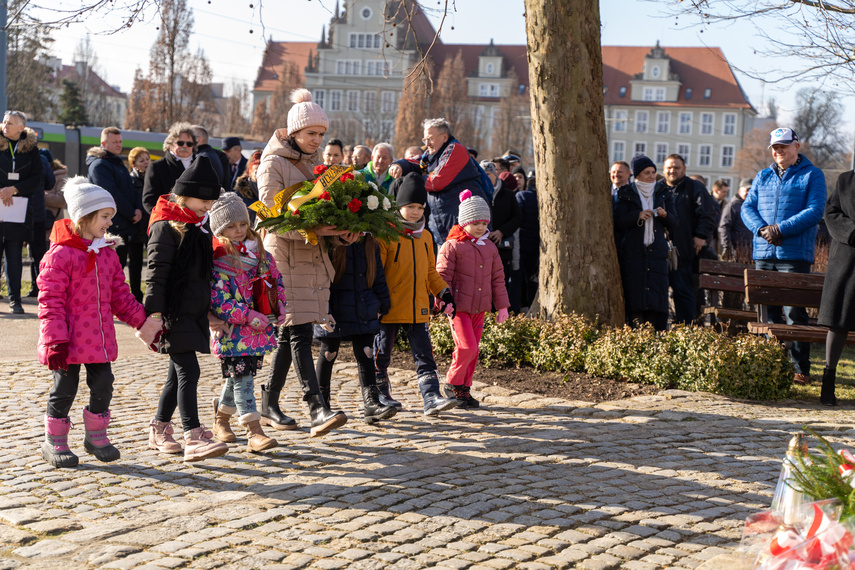 "Fenomen w skali Europy". Elblążanie oddali hołd żołnierzom AK zdjęcie nr 278698