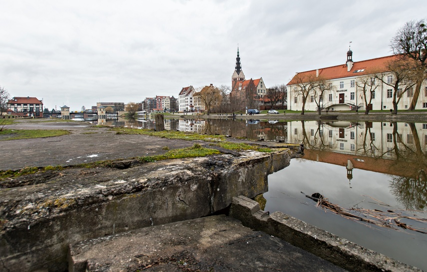 Firma z Gdańska zmodernizuje nabrzeże rzeki Elbląg  zdjęcie nr 279063