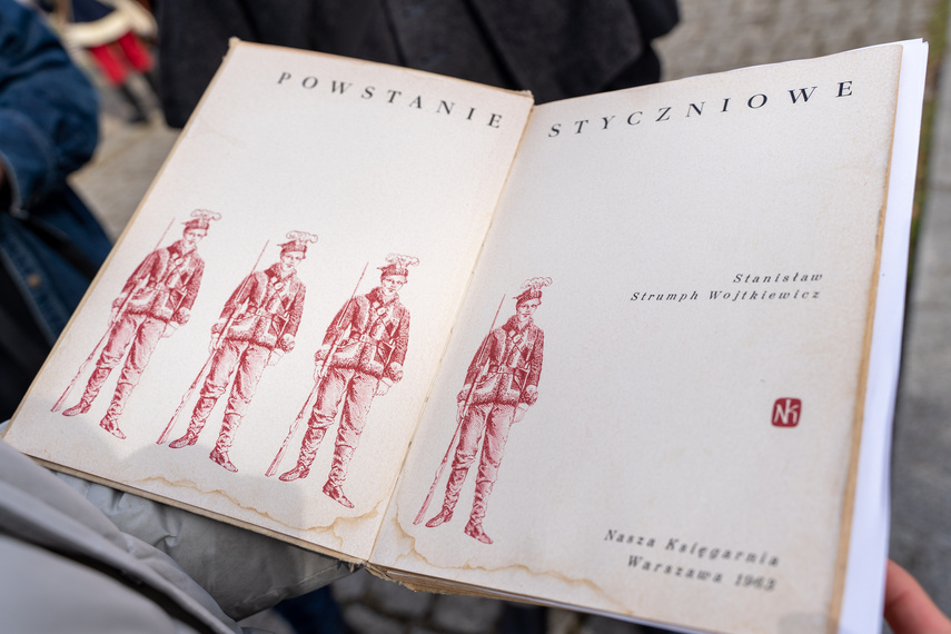 Rekonstruktorzy oddali hołd powstańcom zdjęcie nr 280184