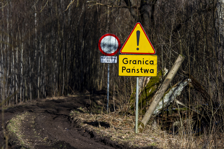 Na granicy budują zapory zdjęcie nr 280533