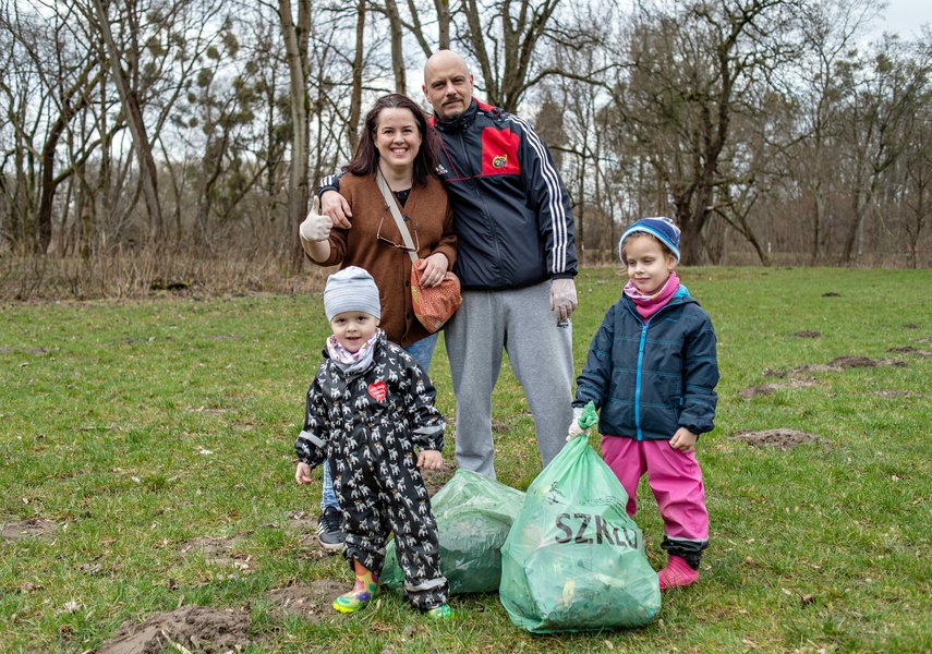 Wspólnie sprzątali Bażantarnię zdjęcie nr 280600