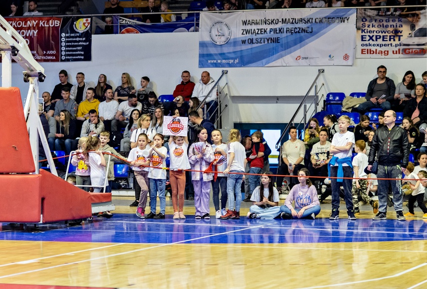 Basketball Elbląg już w finale baraży o II ligę! zdjęcie nr 281185