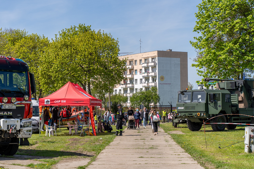 Mundurowo-festynowo zdjęcie nr 284080